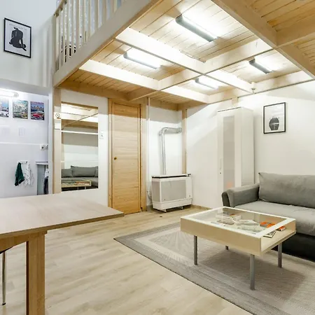 Apartment Piano *